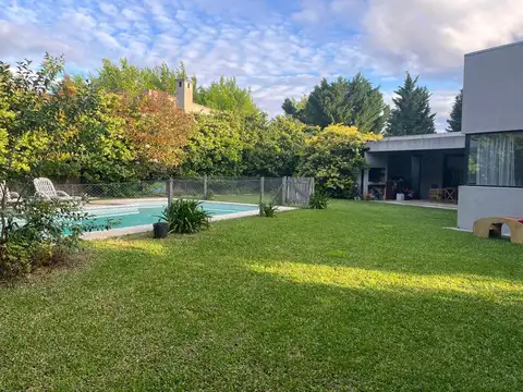 Casa en Alquiler Temporal, 4 Ambientes, en Barrio Haras Santa Maria, Escobar, GBA Norte