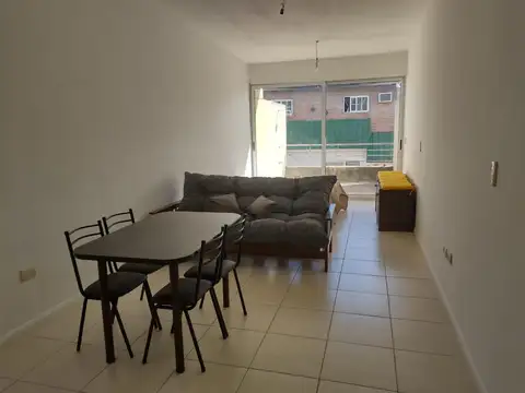 Departamento en Luis Agote