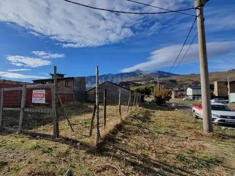 Lote para locales comerciales o varios departamentos.