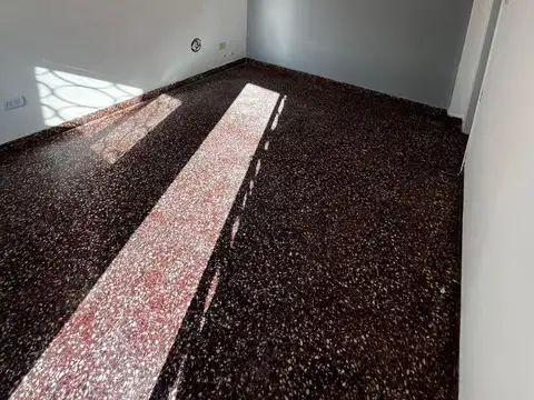 Depto Tipo Casa en Venta de 1 dormitorio