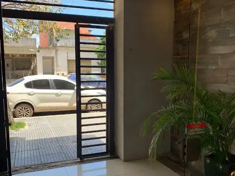 J Barros Pazos 6600, Piso 2