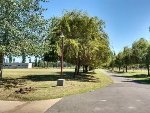 Terreno en Venta 27  mts Frente