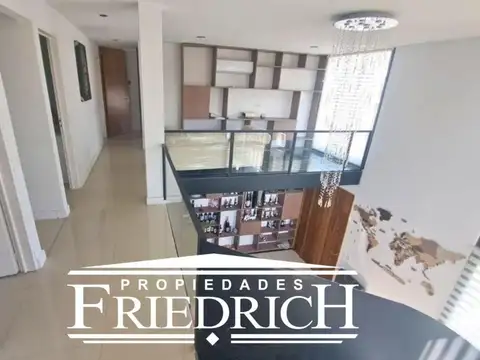 Casa en Venta con 4 cocheras