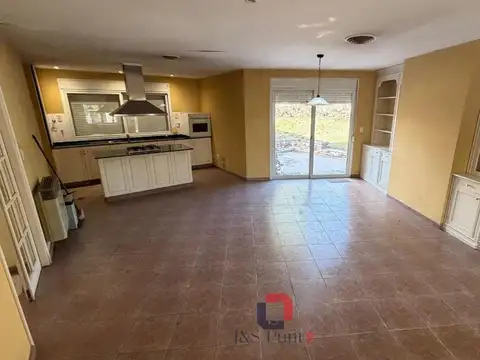 Casa en Venta en Arguello, USD 280.000
