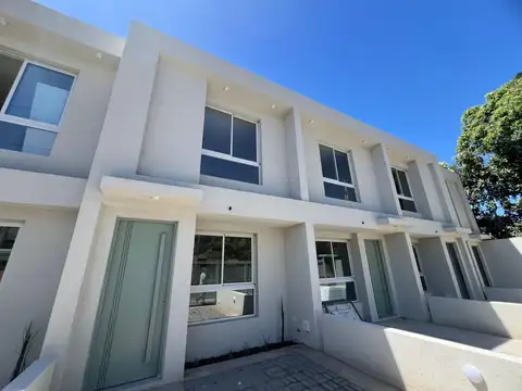 Duplex en Ituzaingo Norte.