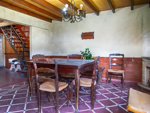 Casa 5 ambientes con 3 baños
