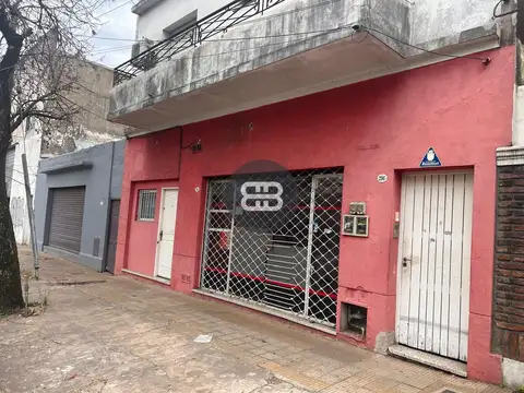 Av. Bernardo Ader al 200