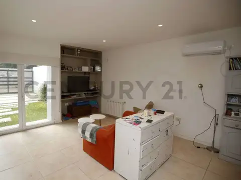 Casa en Venta en Joaquin Gorina, USD 123.000