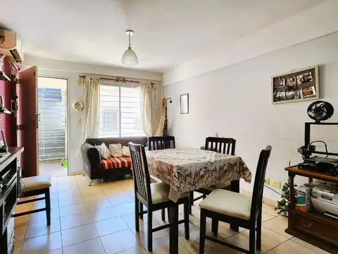 Depto Tipo Casa en Venta de 2 ambientes