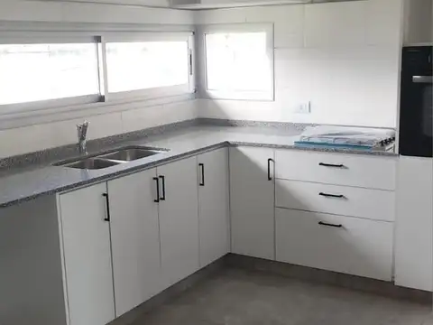 Casa en  venta Barrio Santa Lucia - Pilar del este.