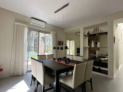 Casa en Venta en Pinamar, USD 490.000