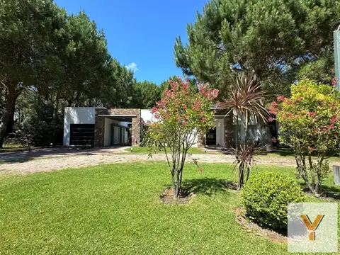 Del Lazo e/ Del Recado y Del Apero
