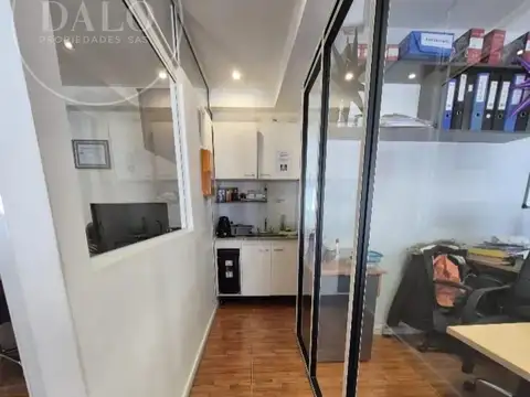Oficina Monoambiente con 2 baños