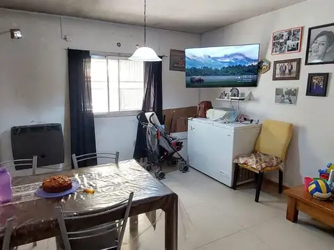 Depto Tipo Casa en Venta de 5 ambientes