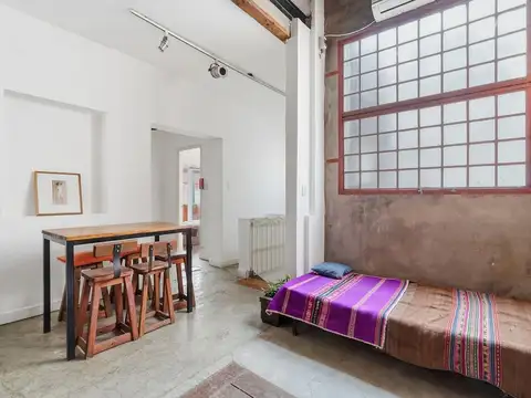 Depto Tipo Casa en Venta 50 años