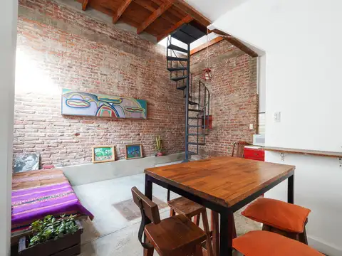 Depto Tipo Casa en Venta en Abasto, USD 165.000