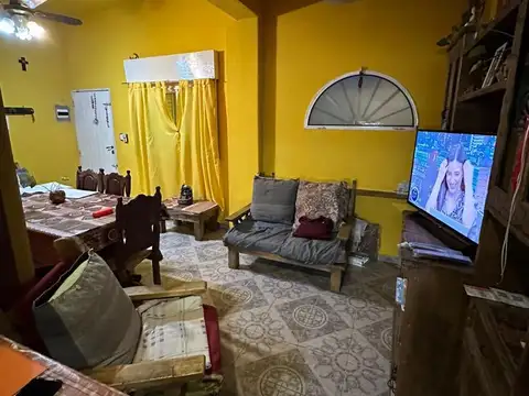 Depto Tipo Casa en Venta en General San Martín, USD 140.000