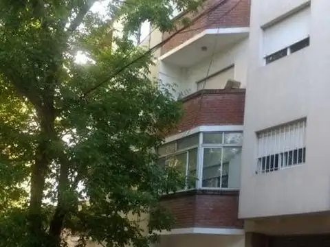 DEPARTAMENTO EN VENTA EN LA PLATA - 1 DORMITORIO Y PATIO