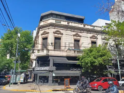 Avenida Rivadavia 3100, Piso 0