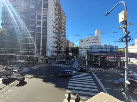 Avenida Rivadavia 3100, Piso 0