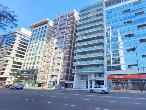 Alquiler Oficina  en Avda del Libertador y Pampa. Excelente Monoambiente al frente.