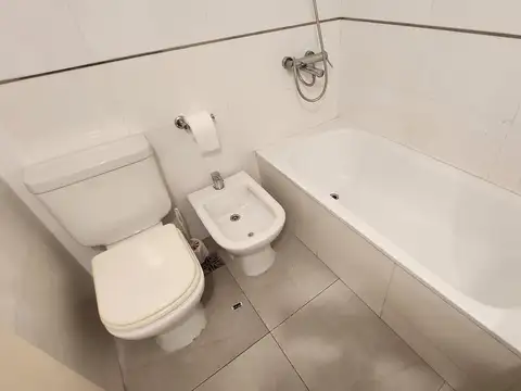 Oficina en Alquiler al Este