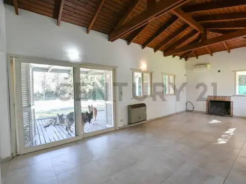 Casa en Venta en Villa Elisa, USD 140.000