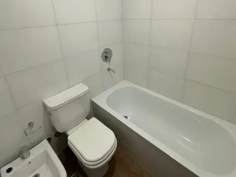 Departamento en Alquiler en Villa Luro, $ 700.000