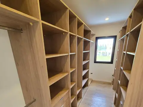 Venta casa 3 dormitorios al rio - Barrio Canal - Villanueva