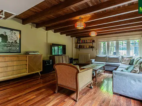 Casa 5 ambientes con 3 baños