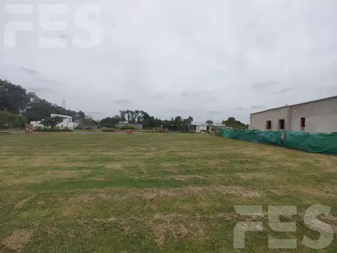 Terreno en Venta 30  mts Fondo