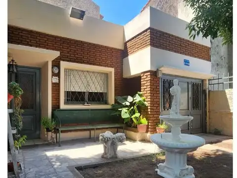 CASA SOBRE AVENIDA CON ASCENSOR - 3 DORMITORIOS