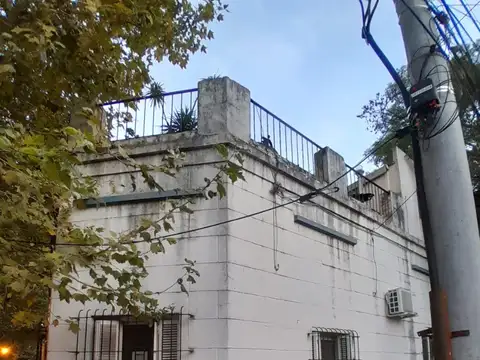 Hermoso PH en venta Beruti esquina España