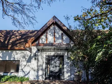 Casa en venta en San Jorge Village refaccionada a nueva - Teresa Urdapilleta Propiedades