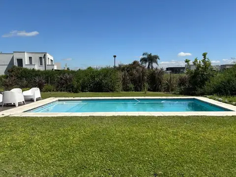 Casa Chalet  en Alq. Temporario en Escobar, G.B.A. Zona Norte, Argentina