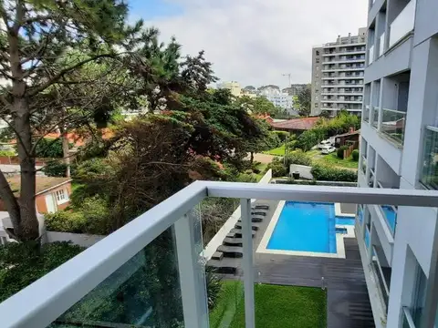 Departamento en Alquiler Temporal en Playa Brava, USD 4.500