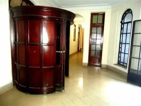 Oficina en Alquiler en Centro, $ 225.000