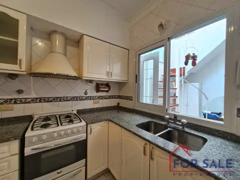 Depto Tipo Casa en Alquiler en Villa del Parque, $ 1.300.000