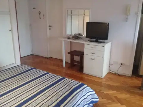 Departamento en Alquiler Temporal en Balvanera, $ 600.000