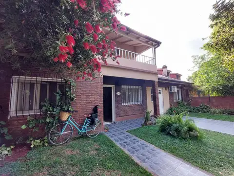 NUEVO VALOR -APTO A CRÉDITO Villa Udaondo -Casa en venta