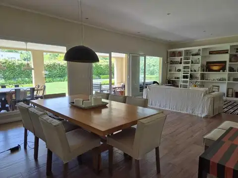 Casa en Alquiler Temporal en El Encuentro, USD 5.800