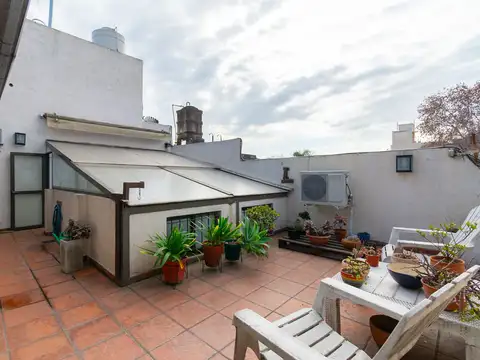 VENTA DE CASA DE 3 AMB EN SAAVEDRA CON QUINCHO