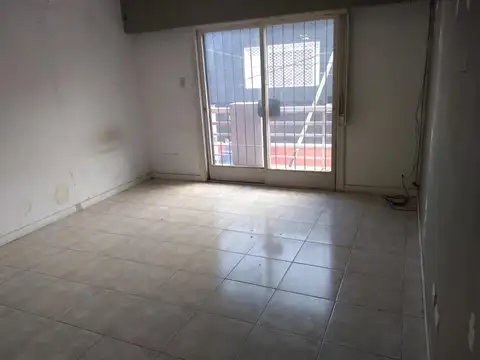 Departamento en venta - 2 Dormitorios 1 Baño - Lomas del Mirador