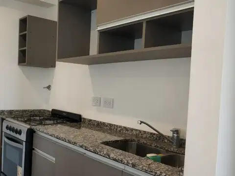 Departamento en Alquiler en Villa Luro, $ 700.000