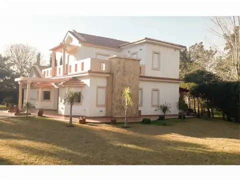 Propiedad sobre Newbery (Fisherton) IDEAL COMERCIAL / CONSTRUCTORAS.