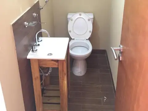 Depto Tipo Casa en Alquiler de 2 dormitorios