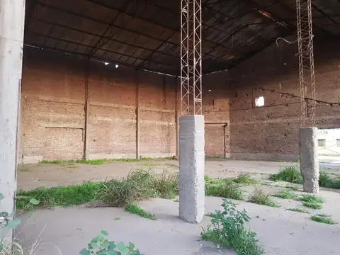 Galpon en Venta 20  mts Frente