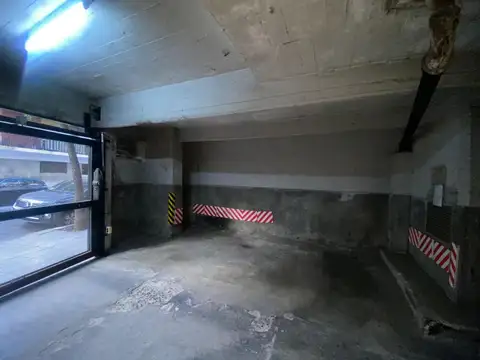 VENTA COCHERA CUBIERTA RECOLETA