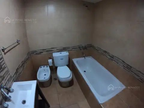 Departamento en Alquiler con 1 cocheras