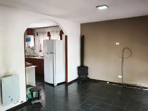 Depto Tipo Casa 4 ambientes con 1 baño